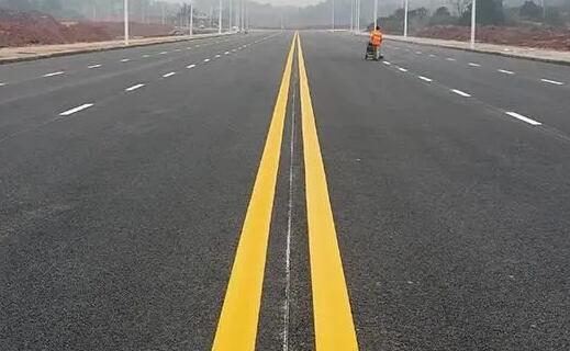 蘇州市政道路標(biāo)線每米成本價(jià)多少錢？江蘇中穎價(jià)格合理