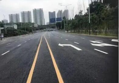 蘇州道路劃線(xiàn)分析，可變車(chē)道是什么意思？可變導(dǎo)向車(chē)道是可變車(chē)道嗎？